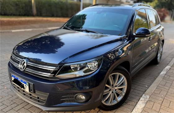 VOLKSWAGEN TIGUAN 1.4 TSI 16V TURBO GASOLINA 4P DSG VOLKSWAGEN TIGUAN 1.4 TSI 16V TURBO GASOLINA 4P DSG